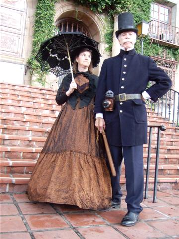 Lady and Peeler Dickensfest 2009.jpg